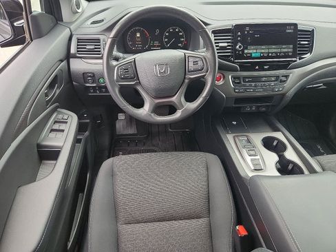 Certified 2025 Honda Ridgeline Sport image 13