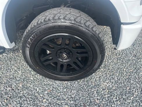 Used 2017 Ford F150 XLT w/ Equipment Group 302A Luxury image 8