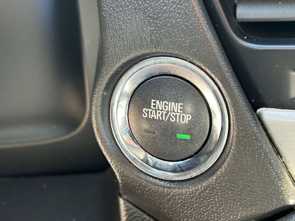 Used 2020 GMC Yukon XL Denali AWD/4WD image 32