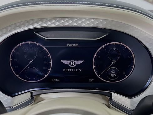 Used 2022 Bentley Flying Spur W12 image 12