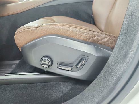 Used 2024 Volvo XC90 B5 Plus w/ Protection Package Premier image 20