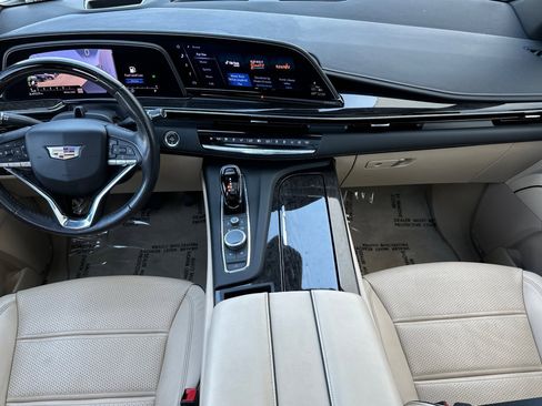 Certified 2023 Cadillac Escalade Premium Luxury w/ Performance Package image 15
