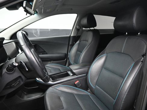 Used 2022 Kia Niro EX Premium image 17