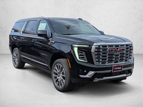 New 2026 GMC Yukon XL Denali w/ Sun & Power Step Package image 7