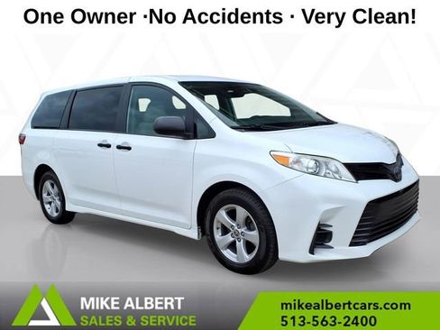 Used 2020 Toyota Sienna L FWD image 1