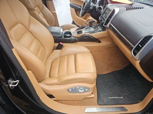 Used 2016 Porsche Cayenne S AWD/4WD image 15