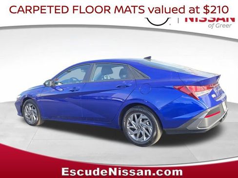 Used 2024 Hyundai Elantra SEL image 5