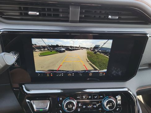 New 2026 GMC Sierra 2500 AT4 w/ AT4 Premium Plus Package image 19