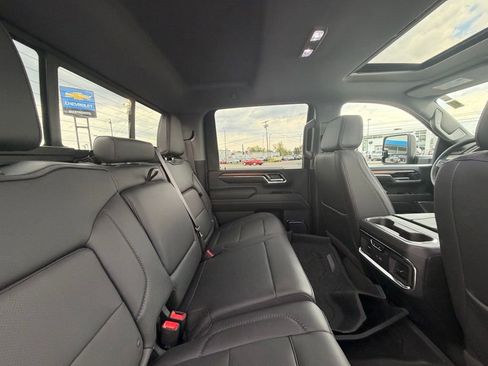 Used 2024 GMC Sierra 3500 Denali w/ Denali Reserve Package image 40
