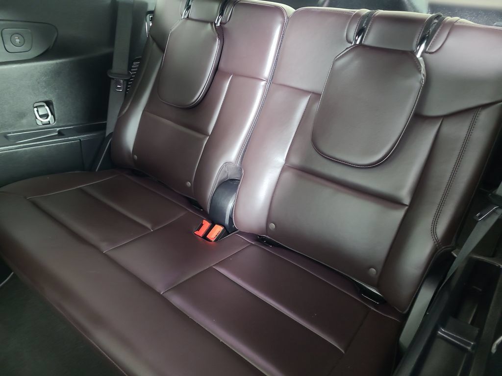 Used 2025 Ford Explorer Platinum w/ LUX Leather Package AWD/4WD image 22