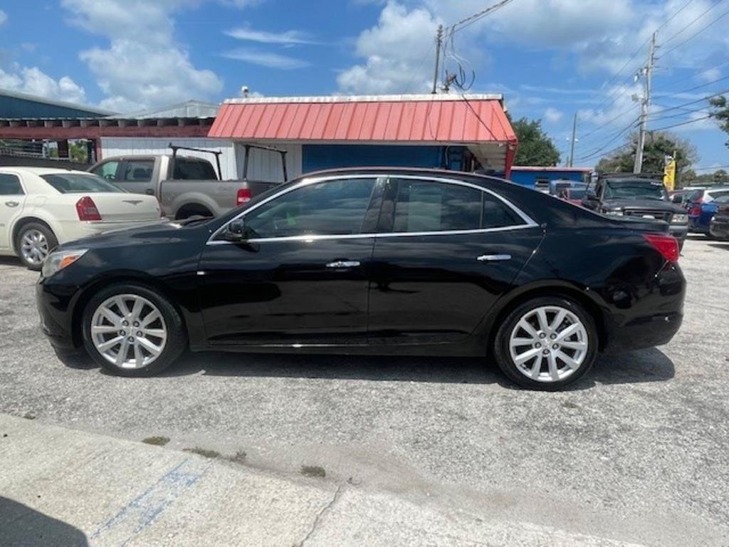 Used 2016 Chevrolet Malibu LTZ FWD image 4