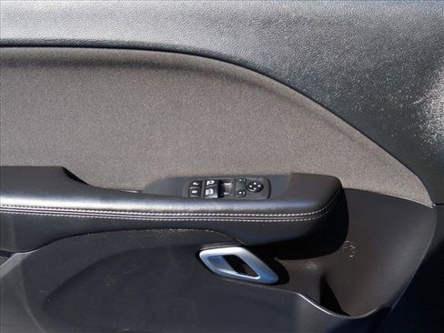 Used 2019 Dodge Challenger R/T Scat Pack w/ Shaker Package RWD image 11