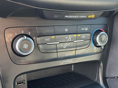 Used 2016 Ford Focus ST image 26