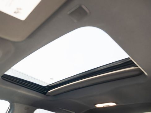 Used 2024 GMC Canyon AT4X image 14