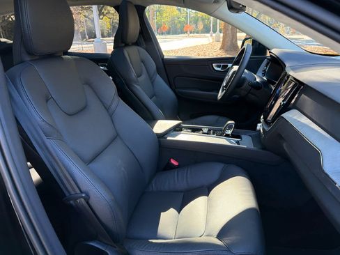 Certified 2025 Volvo XC60 B5 Plus image 55