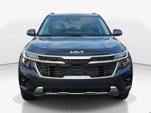 Used 2024 Kia Seltos EX AWD/4WD image 9