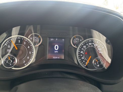 Used 2022 RAM 2500 Tradesman w/ Chrome Appearance Group image 14