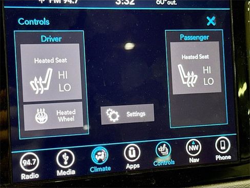 Used 2019 Chrysler Pacifica Touring-L Plus w/ S Appearance Package image 22