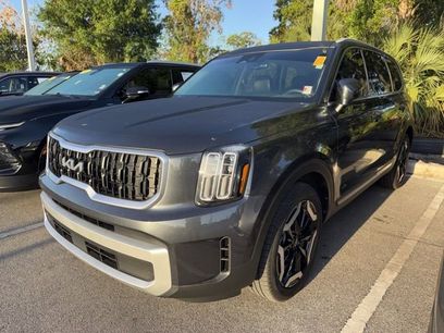 Certified 2024 Kia Telluride EX w/ EX Captain's Chair Package