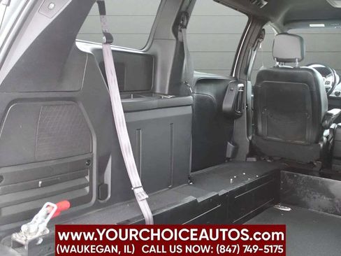 Used 2019 Dodge Grand Caravan GT image 36