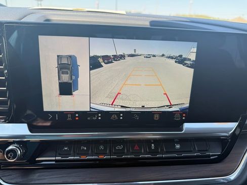 Used 2024 GMC Sierra 1500 SLT image 16