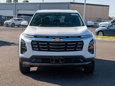 Used 2026 Chevrolet Equinox LT w/ Convenience Package II image 2