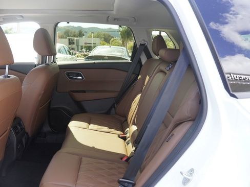 New 2026 Nissan Rogue Platinum AWD/4WD image 17