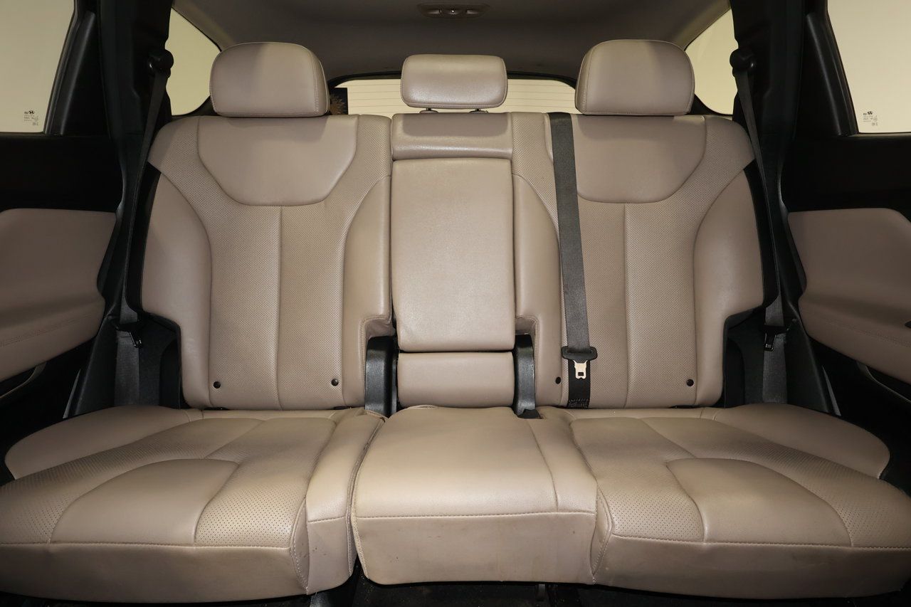 Used 2023 Hyundai Santa Fe SEL w/ Premium Package FWD image 31