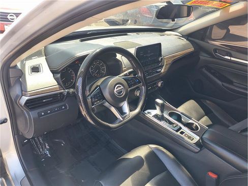 Used 2022 Nissan Altima 2.5 SL FWD image 5