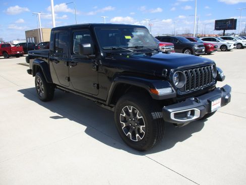 New 2026 Jeep Gladiator Sport image 10