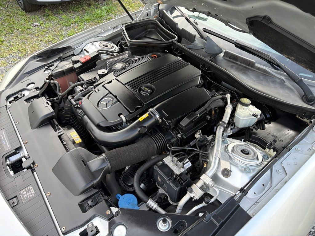 Used 2015 Mercedes-Benz SLK 250 image 13