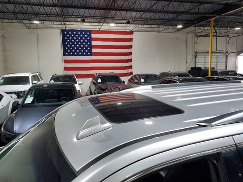 Used 2018 Cadillac Escalade Luxury RWD image 44