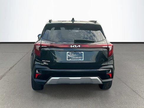 Certified 2024 Kia Seltos EX FWD image 6