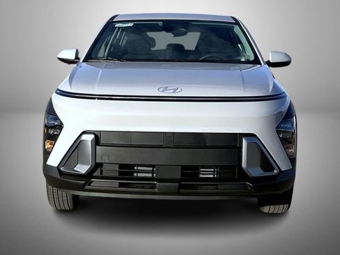 New 2026 Hyundai Kona SE image 2