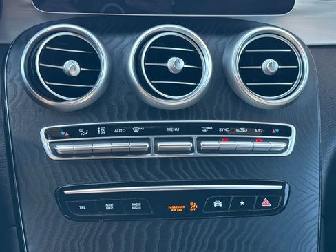Used 2020 Mercedes-Benz GLC 300 image 20
