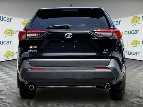 Used 2021 Toyota RAV4 LE AWD/4WD image 5