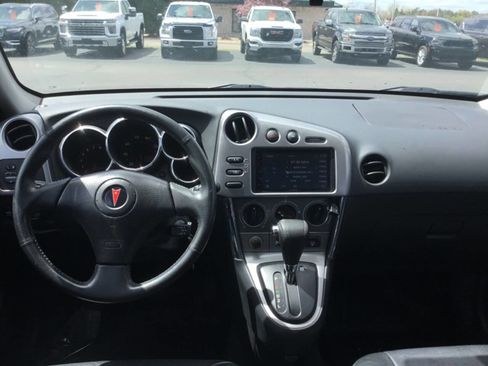 Used 2006 Pontiac Vibe AWD w/ Sport Package image 11