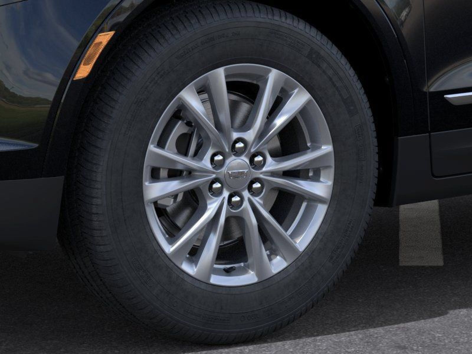 New 2026 Cadillac XT5 Luxury w/ LPO, Floor Liner Package AWD/4WD image 9
