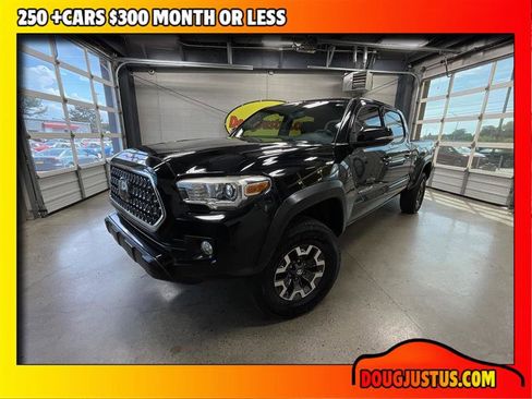 Used 2018 Toyota Tacoma TRD Off-Road w/ Technology Package AWD/4WD image 1