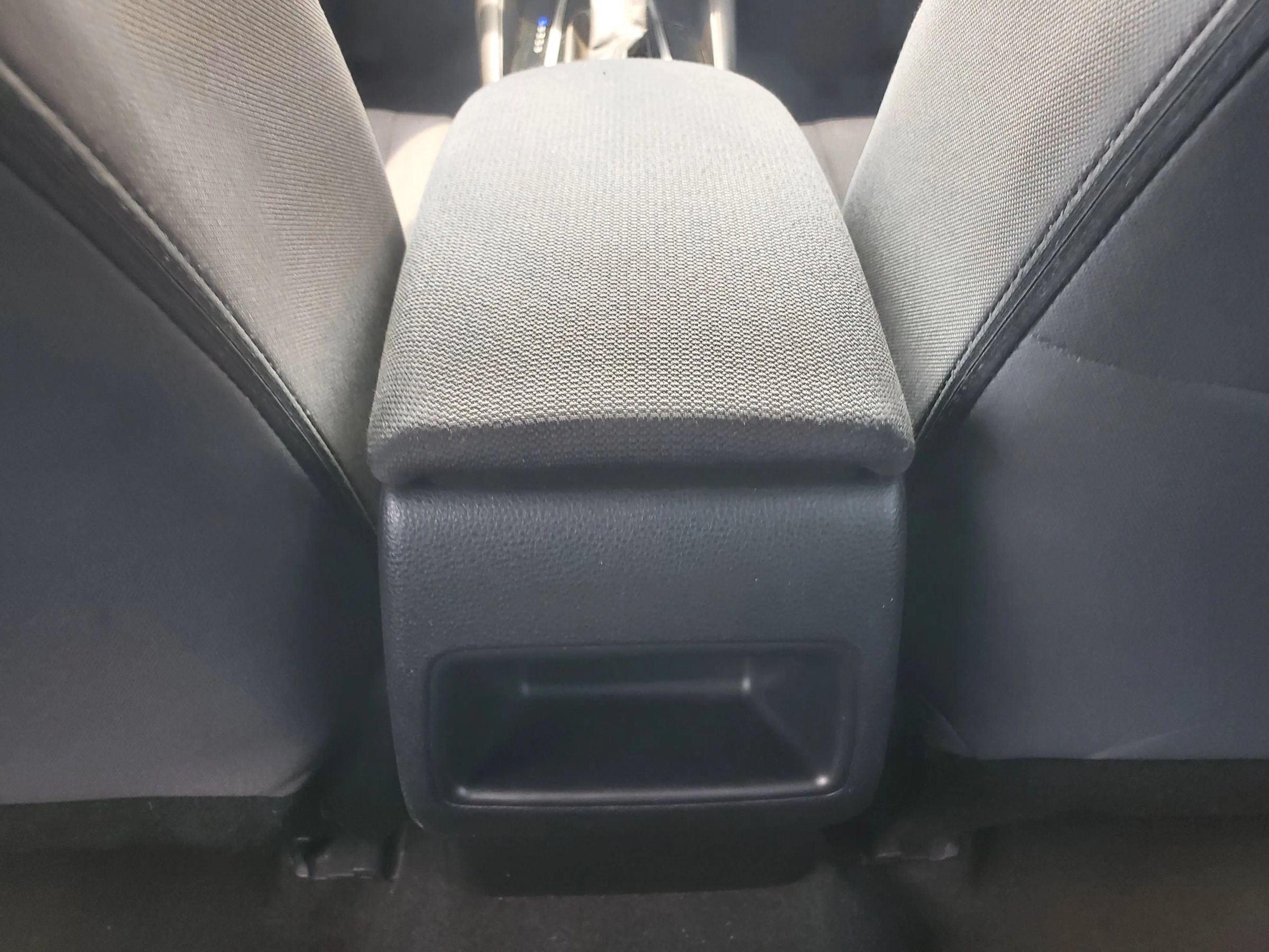 Used 2021 Toyota Corolla LE FWD image 28