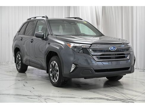 New 2026 Subaru Forester Premium image 2