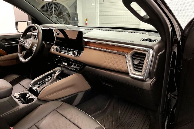 Used 2023 GMC Canyon Denali AWD/4WD image 19