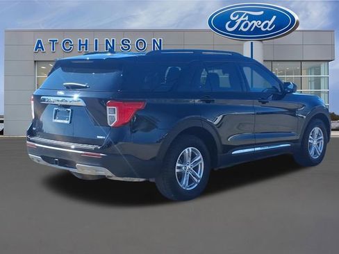 Used 2020 Ford Explorer XLT w/ Equipment Group 202A image 5