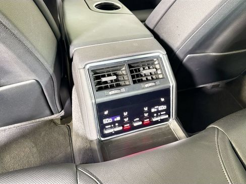 Certified 2023 Porsche Panamera 4 Platinum Edition AWD/4WD image 20