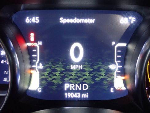 Used 2021 Jeep Wrangler Unlimited Sahara w/ Cold Weather Group image 29