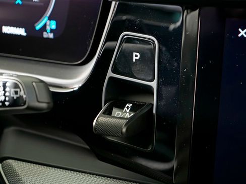 New 2026 Porsche Cayenne image 26