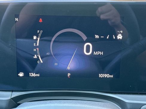 Certified 2025 Buick Envista Preferred image 24