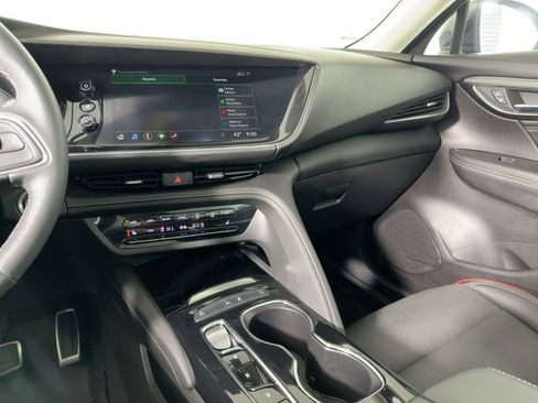 Used 2023 Buick Envision Essence w/ Sport Touring Package image 25