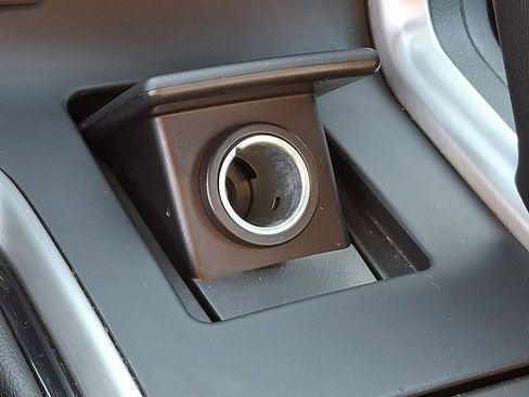 Used 2016 Chevrolet Corvette Stingray Coupe w/ 2LT Preferred Equipment Group image 24