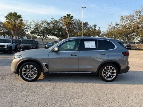 Used 2024 BMW X5 xDrive40i w/ Premium Package image 3